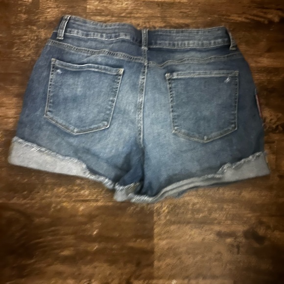 Jean shorts - Picture 2 of 2